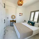 Santana Perivolos (Santorini)