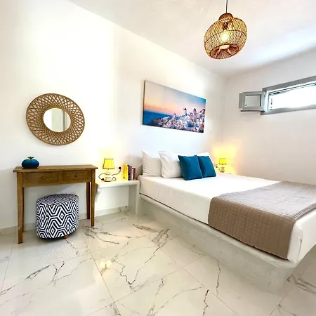 Santana Perivolos (Santorini)