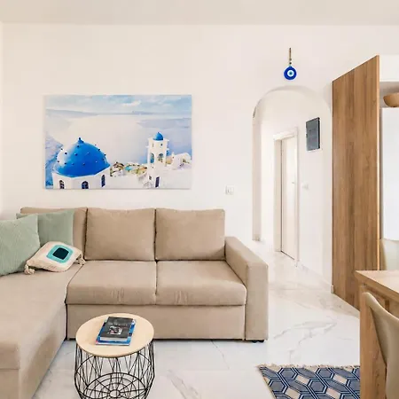 Apartment Santana Perivolos (Santorini)